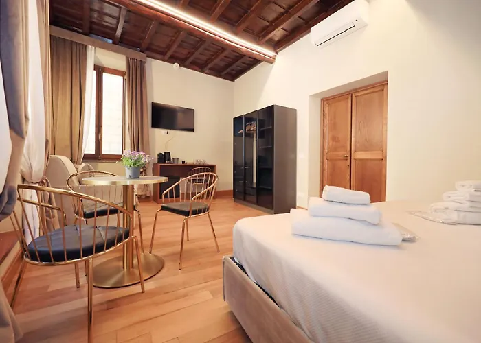 Guest house Golden Pantheon 4*