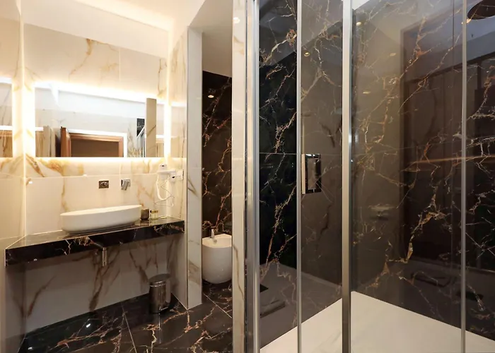 Guest house Golden Pantheon 4*